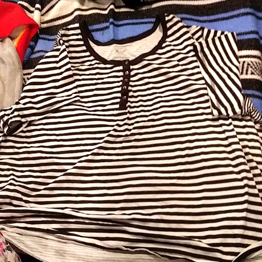 Nwot plus size pull over top size 4x